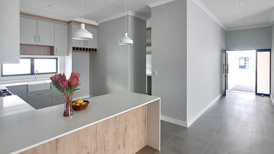 3 Bedroom Property for Sale in Shelley Point Western Cape